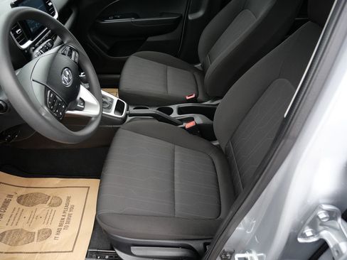 Used 2020 Hyundai Venue SE image 10