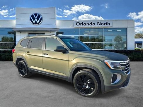New 2026 Volkswagen Atlas SE FWD image 1