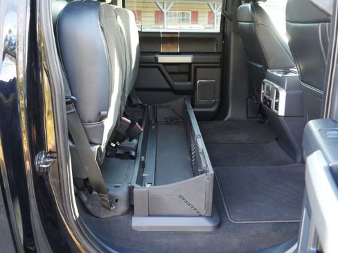 Certified 2022 Ford F350 Lariat w/ Lariat Ultimate Package image 32