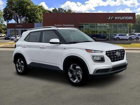 New 2026 Hyundai Venue SEL FWD image 10