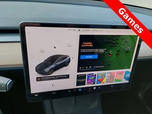 Used 2025 Tesla Model Y Long Range image 17