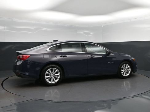 Used 2025 Chevrolet Malibu LT FWD image 8