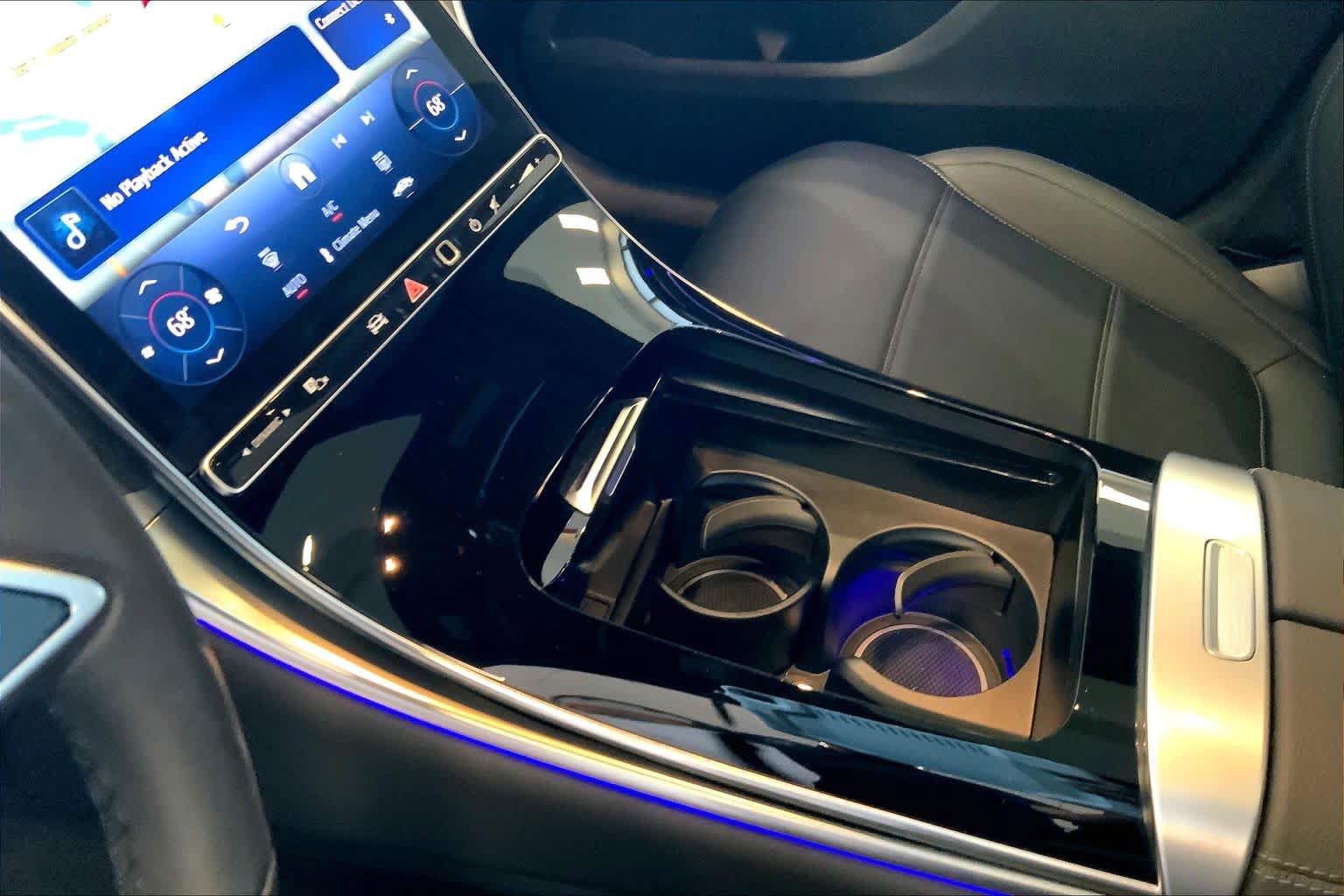 Certified 2025 Mercedes-Benz GLC 300 4MATIC image 16