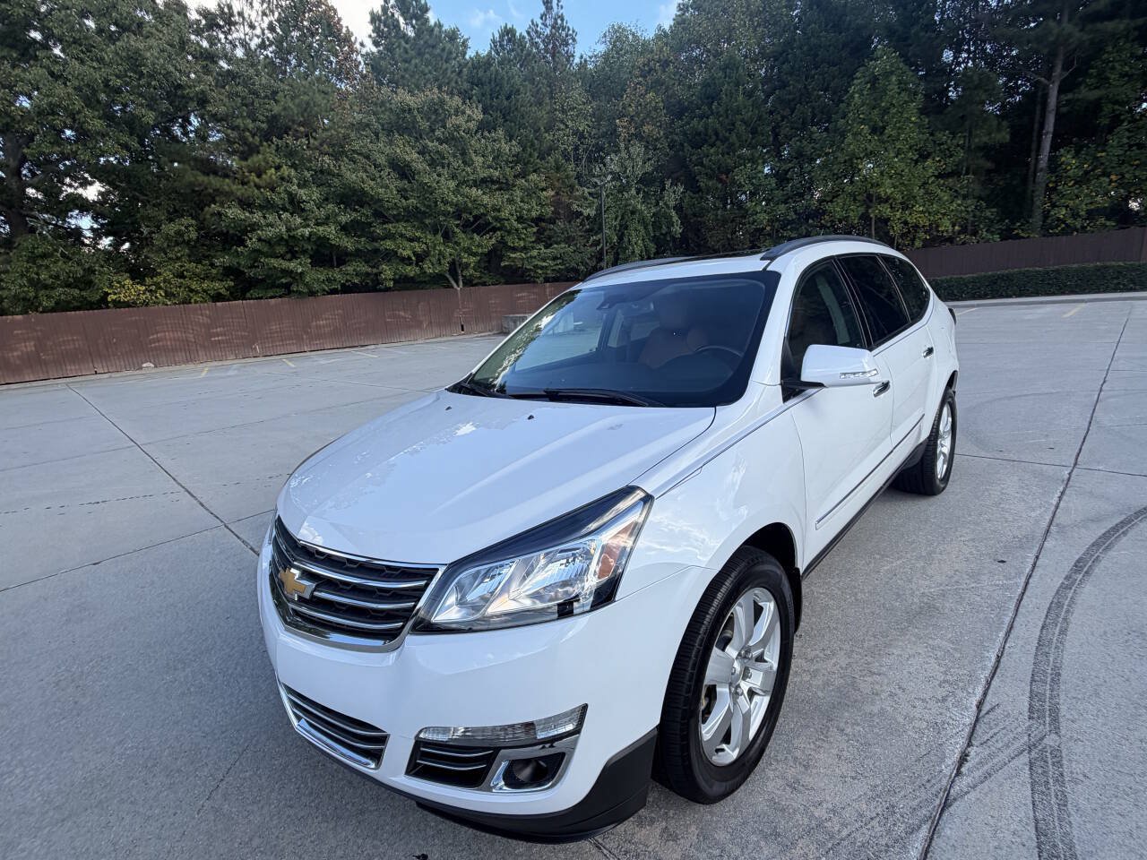 Used 2016 Chevrolet Traverse LTZ AWD/4WD image 30