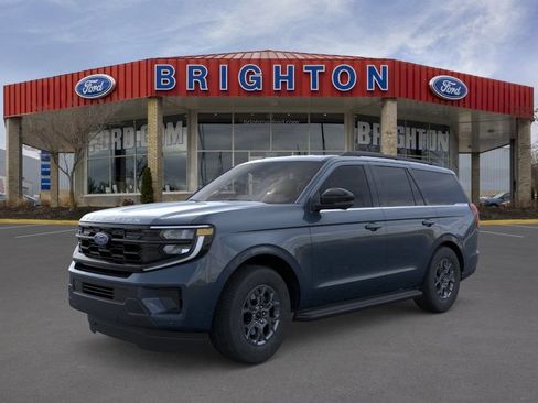 Used 2026 Ford Expedition Active AWD/4WD image 3