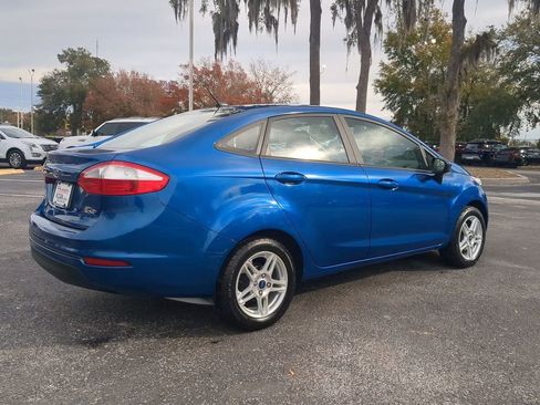 Used 2019 Ford Fiesta SE image 4