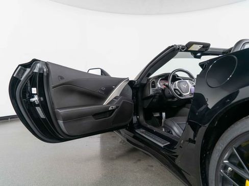 Used 2017 Chevrolet Corvette Z06 w/ Z07 Performance Package image 14