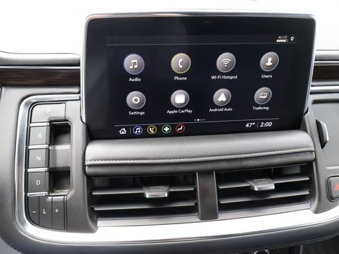 Used 2021 Chevrolet Suburban LT AWD/4WD image 22