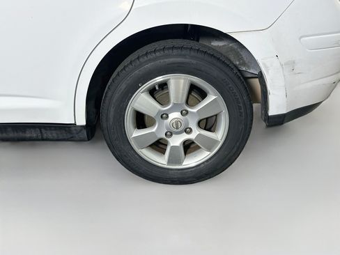 Used 2012 Nissan Versa 1.8 S w/ Special Edition Pkg FWD image 11