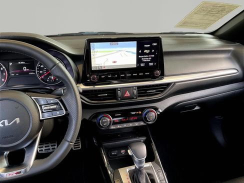 Used 2023 Kia Forte GT-Line w/ GT-Line Premium Package FWD image 9