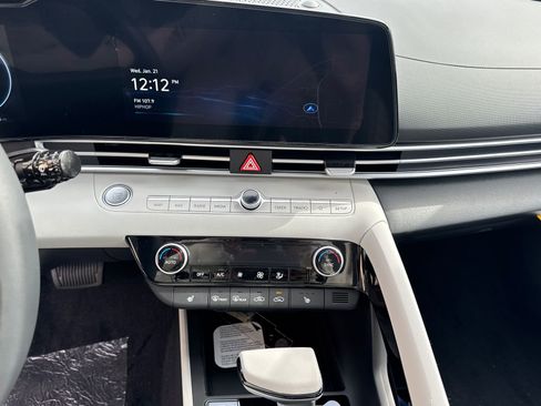 New 2026 Hyundai Elantra Limited image 29