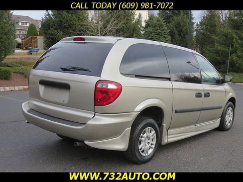 Used 2005 Dodge Grand Caravan SE w/ Popular Equipment Group I image 12