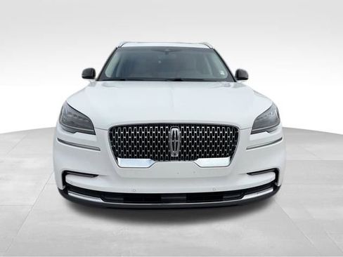 Used 2022 Lincoln Aviator Reserve w/ Class IV Trailer Tow Package image 2