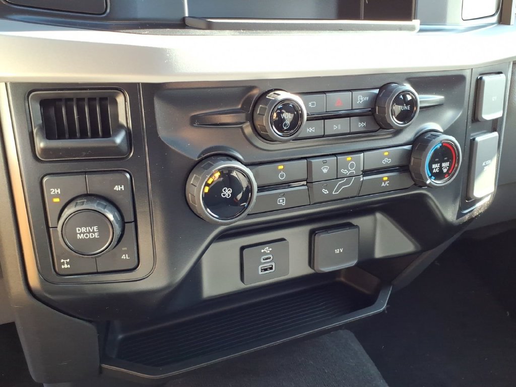 New 2027 Ford F250 XL w/ STX Appearance Package AWD/4WD image 21