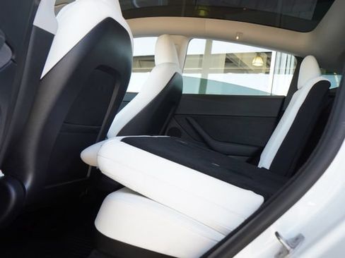Used 2023 Tesla Model Y Performance AWD/4WD image 27