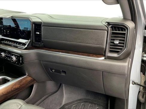 Used 2023 GMC Sierra 1500 SLT w/ SLT Premium Plus Package image 15