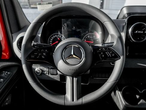 Used 2026 Mercedes-Benz Sprinter 2500 image 15