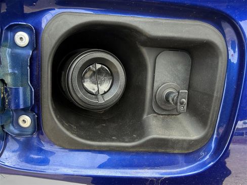 Used 2024 Honda CR-V EX-L image 32