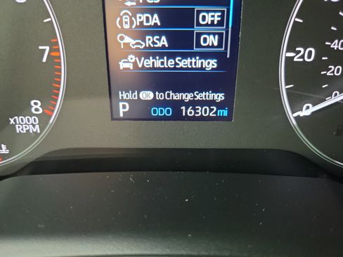 Used 2025 Toyota Corolla SE image 26