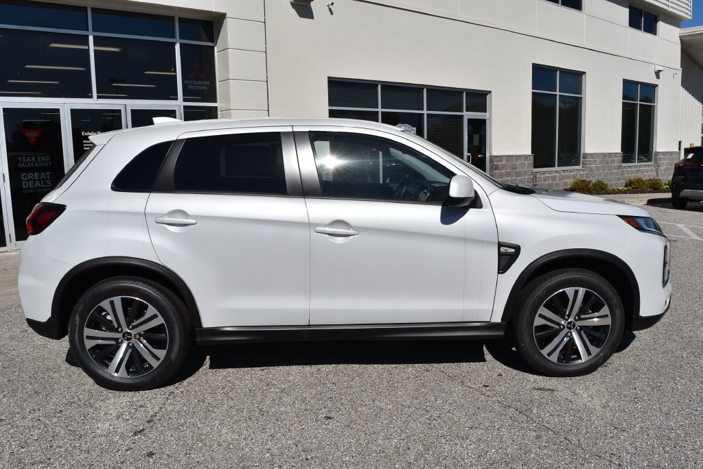 New 2027 Mitsubishi Outlander Sport ES AWD/4WD image 2