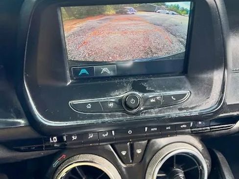 Used 2016 Chevrolet Camaro LT image 4