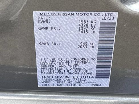 Used 2024 Nissan Altima 2.5 SV FWD image 29