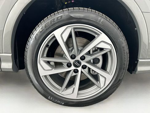 New 2025 Audi Q3 2.0T Premium image 30