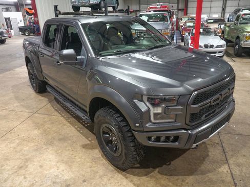 Used 2018 Ford F150 Raptor w/ Equipment Group 802A Luxury image 14