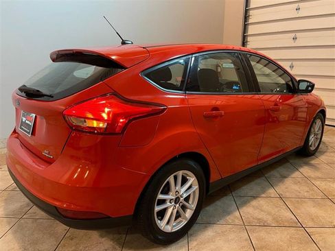 Used 2015 Ford Focus SE FWD image 7