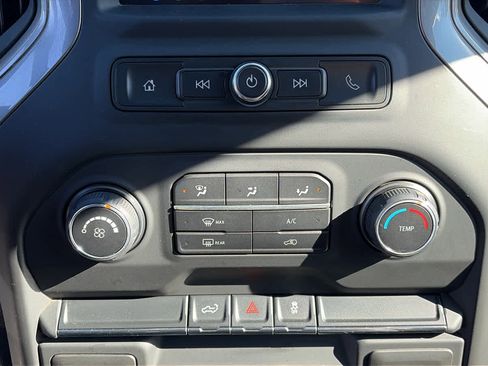 Used 2020 Chevrolet Silverado 1500 Custom w/ Custom Value Package image 13