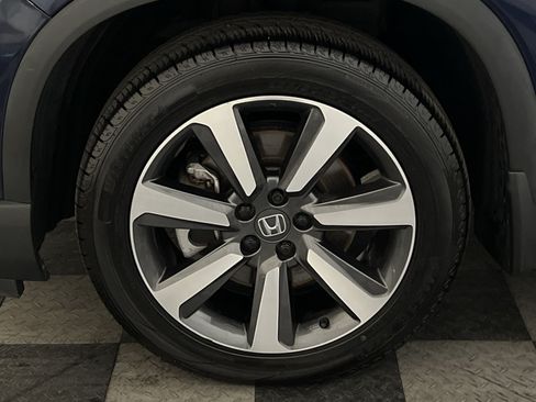 Used 2023 Honda Pilot Touring image 17