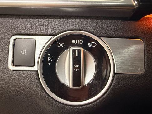 Used 2016 Mercedes-Benz GL 550 4MATIC image 15