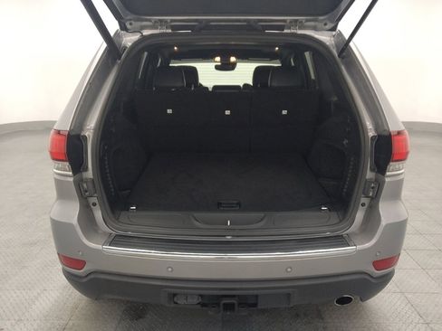 Used 2020 Jeep Grand Cherokee Limited w/ Trailer Tow Group IV image 29