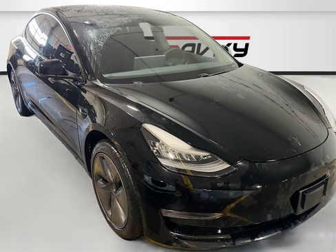 Used 2020 Tesla Model 3 image 1