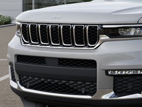 New 2025 Jeep Grand Cherokee L Limited w/ Luxury Tech Group II image 7