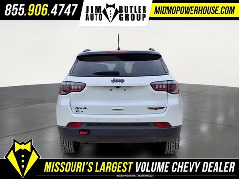Used 2025 Jeep Compass Trailhawk AWD/4WD image 4