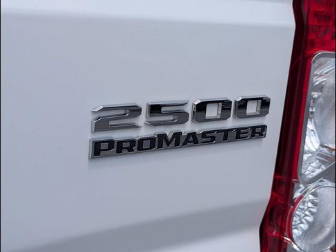 Used 2024 RAM ProMaster 2500 w/ Convenience Group FWD image 23