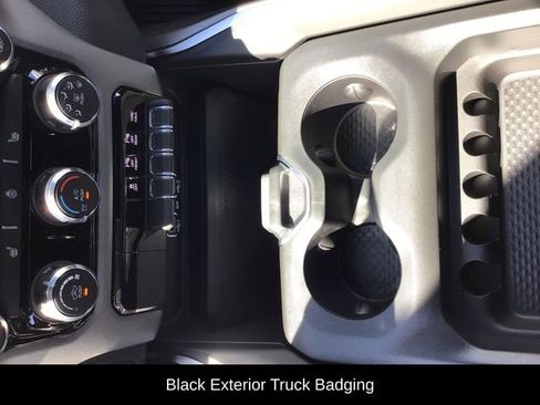 New 2026 RAM 1500 4x4 Crew Cab image 34