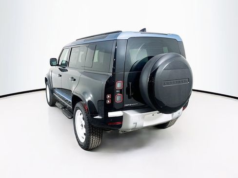 New 2026 Land Rover Defender 110 S image 7