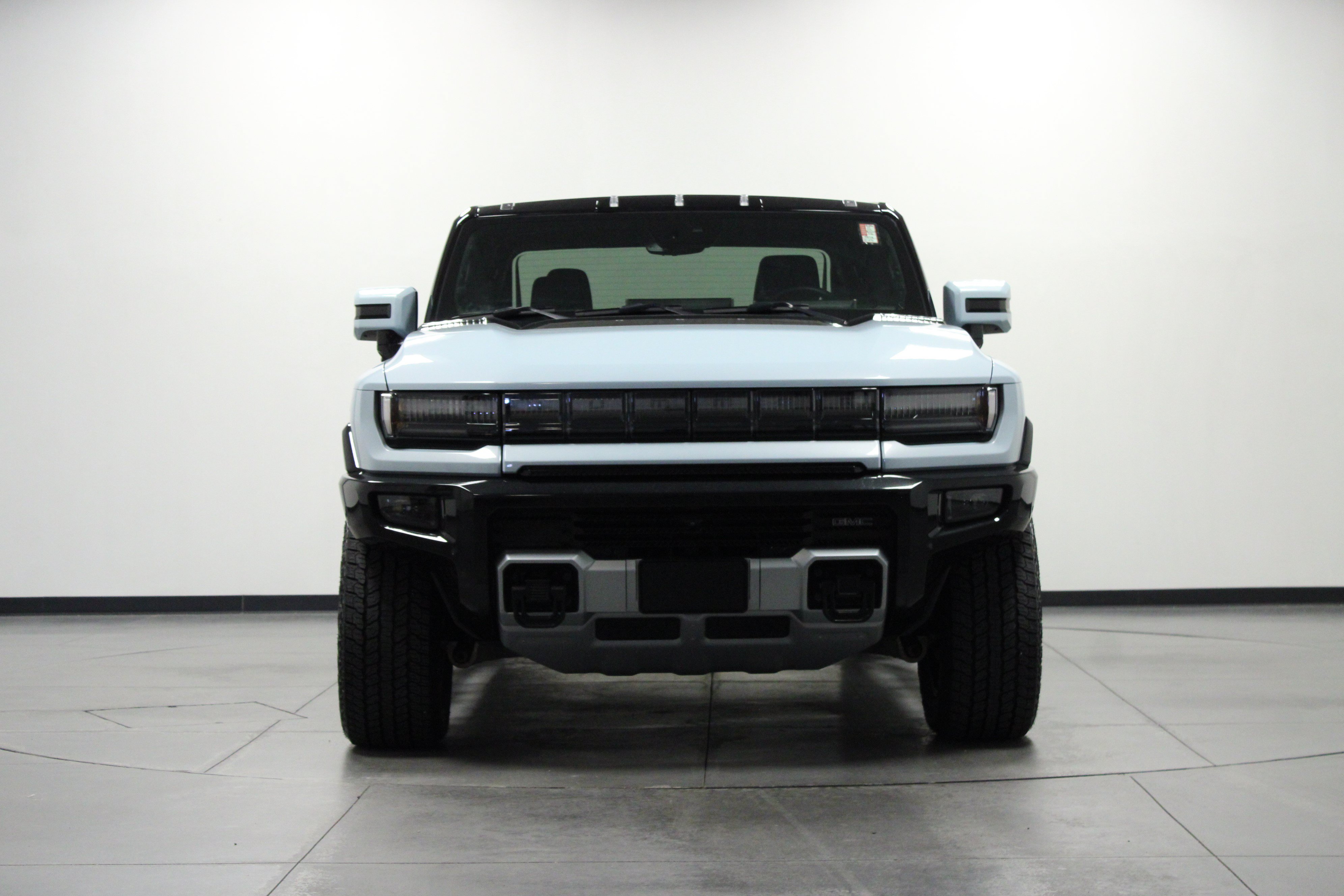 Used 2025 GMC Hummer EV 2X AWD/4WD image 9