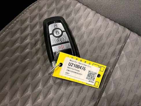 Used 2022 Ford Escape SE w/ Cold Weather Package image 28