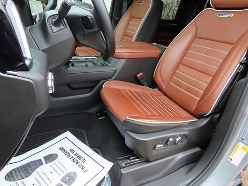 Used 2024 GMC Sierra 2500 Denali Ultimate image 40