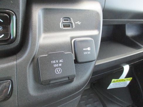 Used 2024 RAM ProMaster 3500 w/ Delivery Van Package FWD image 30