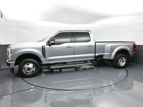 Used 2024 Ford F350 Lariat image 26