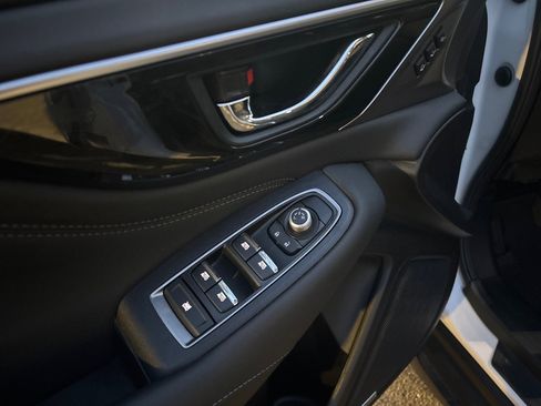 Certified 2025 Subaru Outback Limited w/ Popular Package #2 image 12