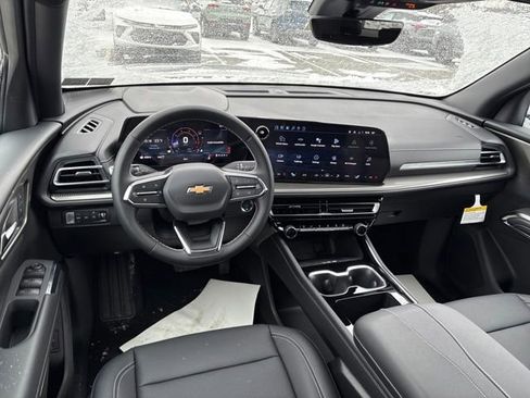 New 2026 Chevrolet Traverse LT w/ Driver Confidence Package image 6