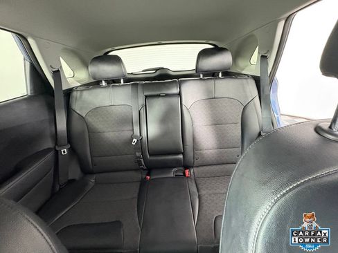 Used 2022 Kia Niro EX FWD image 6