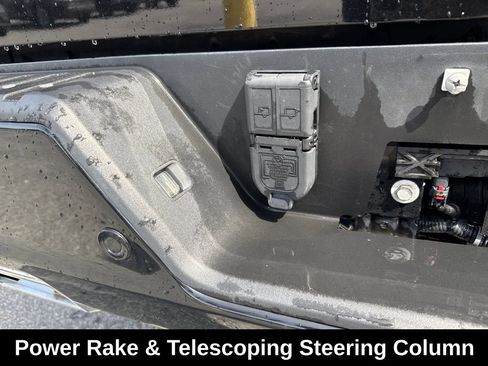 Used 2022 GMC Sierra 1500 Denali Ultimate AWD/4WD image 46