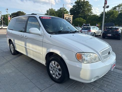 Used 2005 Kia Sedona EX image 7