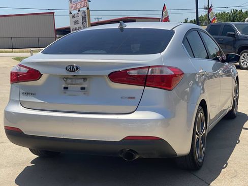 Used 2015 Kia Forte EX w/ UVO Package W/17" Alloys FWD image 5
